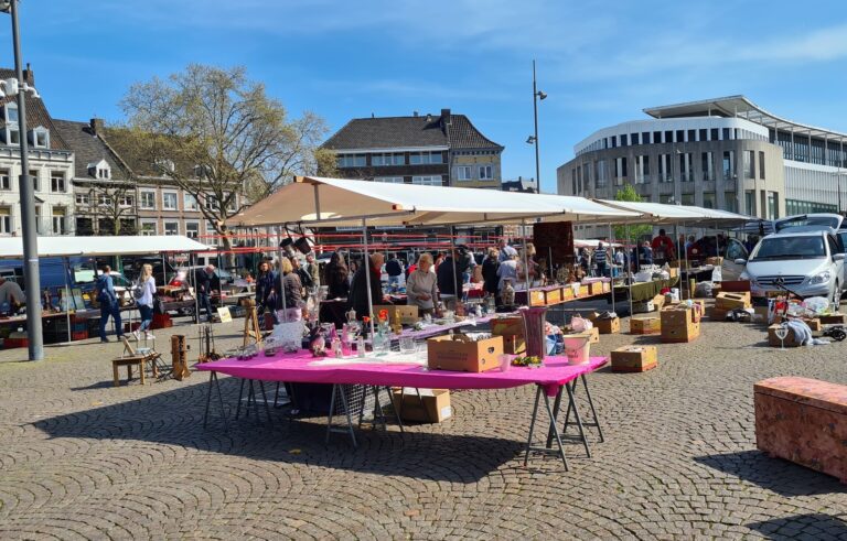 Rommelmarkt Bergentheim — rommel-en-vlooienmarkt in Hardenberg