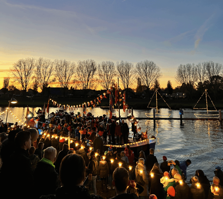 Intocht Sinterklaas in Hardenberg — familie-kids in Hardenberg