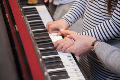 Ontdek de Piano/ Keyboard – Hardenberg Centrum — muziek in Hardenberg